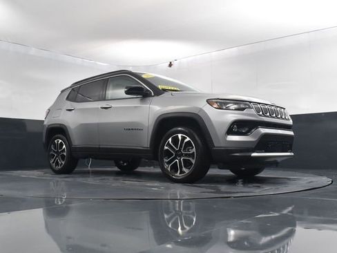 Used 2022 Jeep Compass Limited w/ Sun and Sound Group image 50