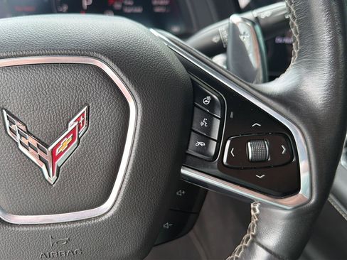 Used 2020 Chevrolet Corvette Stingray Preferred Cpe w/ 2LT Preferred Equipment Group RWD image 17