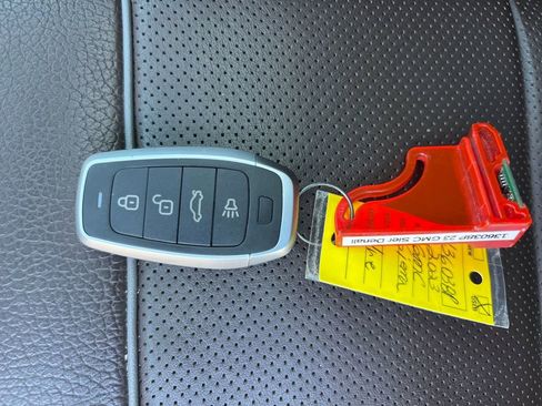 Certified 2023 GMC Sierra 1500 Denali image 32