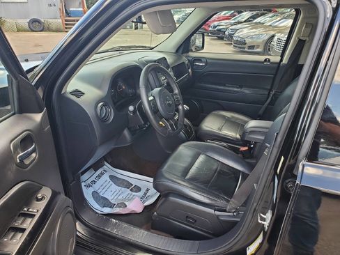 Used 2014 Jeep Patriot High Altitude image 10