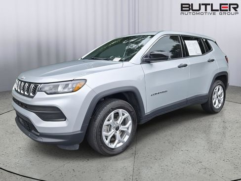 Used 2025 Jeep Compass Sport AWD/4WD image 1