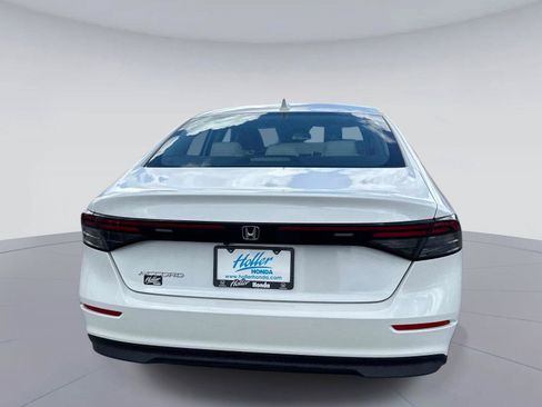 Used 2024 Honda Accord EX image 5