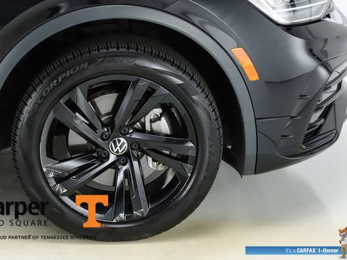 Used 2023 Volkswagen Tiguan SE R-Line FWD image 52