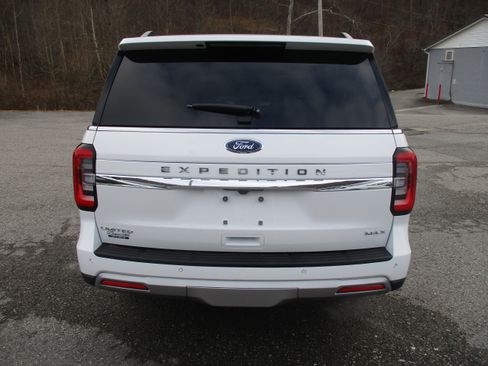 Certified 2024 Ford Expedition Max Limited image 5