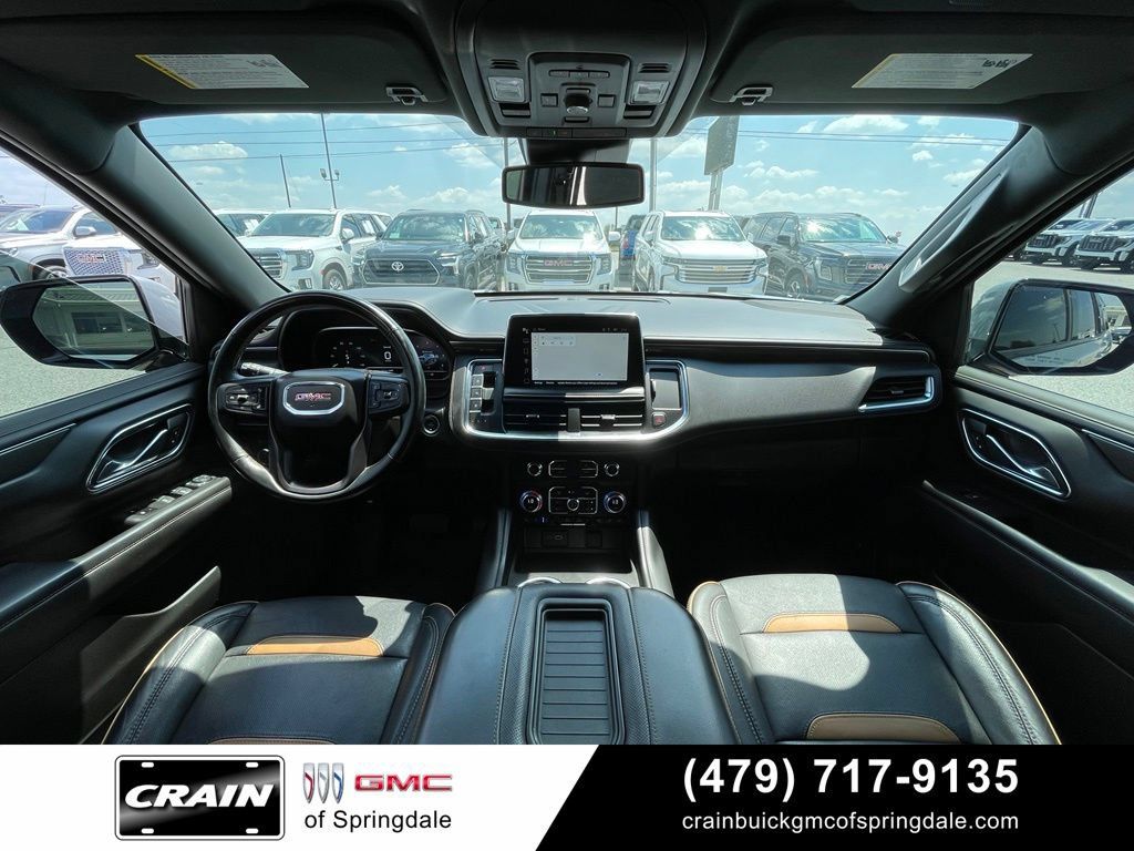 Used 2024 GMC Yukon AT4 w/ Technology Package AWD/4WD image 28