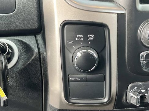 Used 2016 RAM 3500 Big Horn image 21