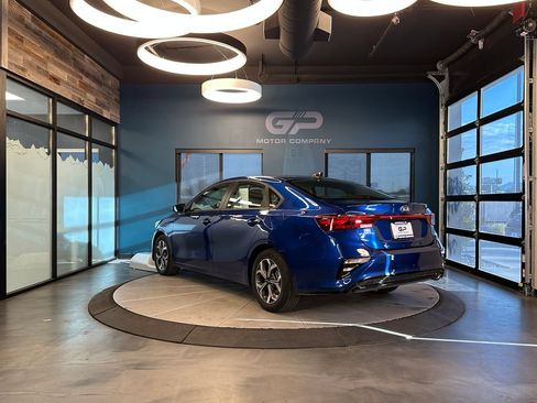 Used 2020 Kia Forte LXS FWD image 5