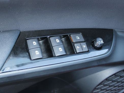 Used 2018 Toyota Prius Prime Plus image 42