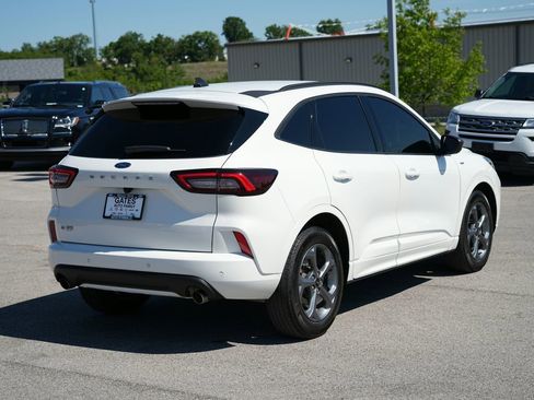 Used 2023 Ford Escape ST-Line FWD image 5