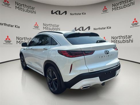 Used 2023 INFINITI QX55 Luxe w/ Accent Package AWD/4WD image 3