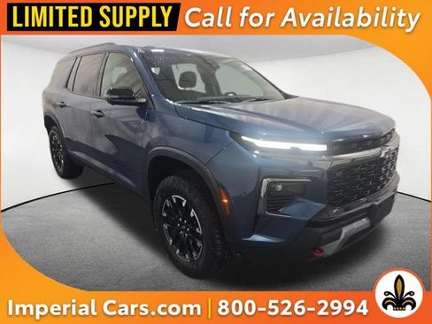 Used 2026 Chevrolet Traverse Z71 w/ LPO, Floor Liner Package AWD/4WD image 1