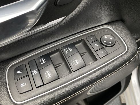 Used 2022 RAM 1500 Laramie image 25