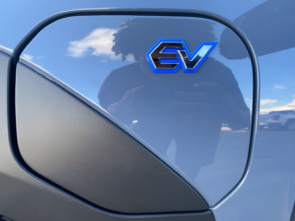 Used 2023 Subaru Solterra AWD image 39