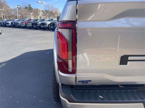 New 2025 Ford F150 Lariat w/ Equipment Group 502A High image 34