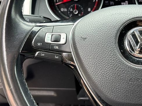 Used 2018 Volkswagen Atlas SE image 18