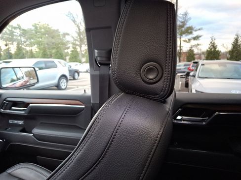 Certified 2024 GMC Sierra 1500 Denali w/ Denali Reserve Package image 17