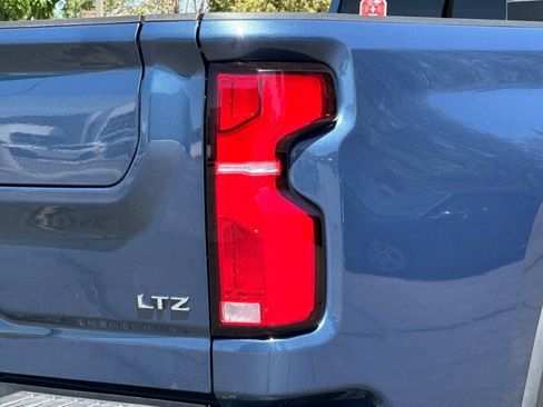 Used 2025 Chevrolet Silverado 3500 LTZ w/ LTZ Plus Package AWD/4WD image 25