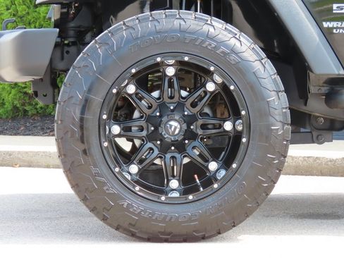 Used 2014 Jeep Wrangler Unlimited Sport AWD/4WD image 14