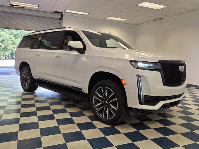 Used 2023 Cadillac Escalade ESV Sport Platinum AWD/4WD image 1