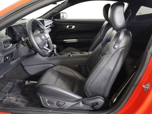 Used 2024 Ford Mustang GT Premium image 29