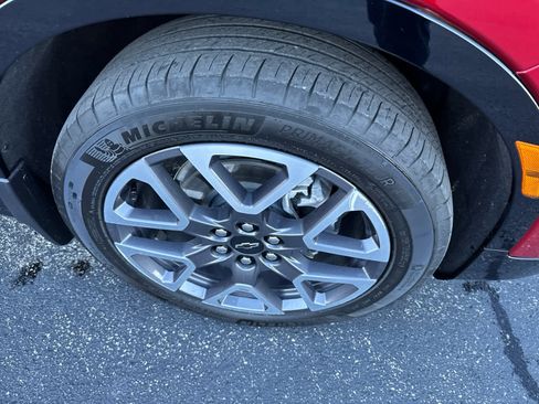 Certified 2023 Chevrolet Blazer RS w/ Driver Confidence II Package image 13