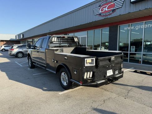 Used 2022 Ford F250 XL w/ Power Equipment Group image 4