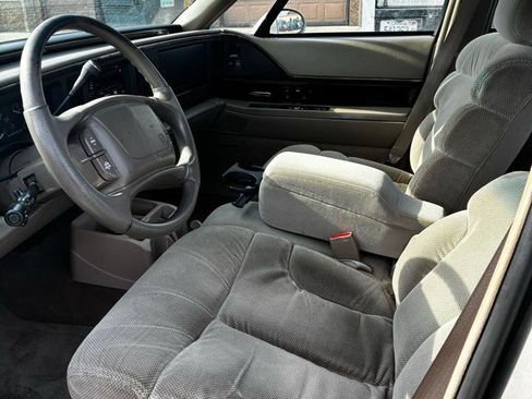 Used 1998 Buick Le Sabre Limited w/ Prestige Opt Pkg image 34