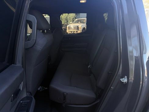 Used 2024 Toyota Tacoma SR5 AWD/4WD image 32