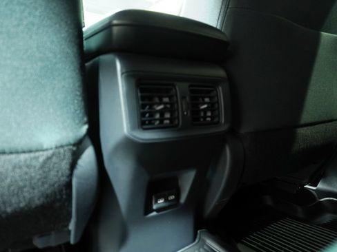 Used 2023 Toyota RAV4 XLE AWD/4WD image 12