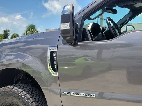 Used 2022 Ford F350 Lariat w/ Chrome Package AWD/4WD image 12