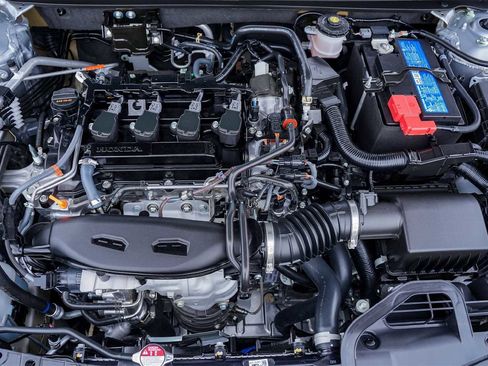 Used 2025 Honda Accord LX image 9