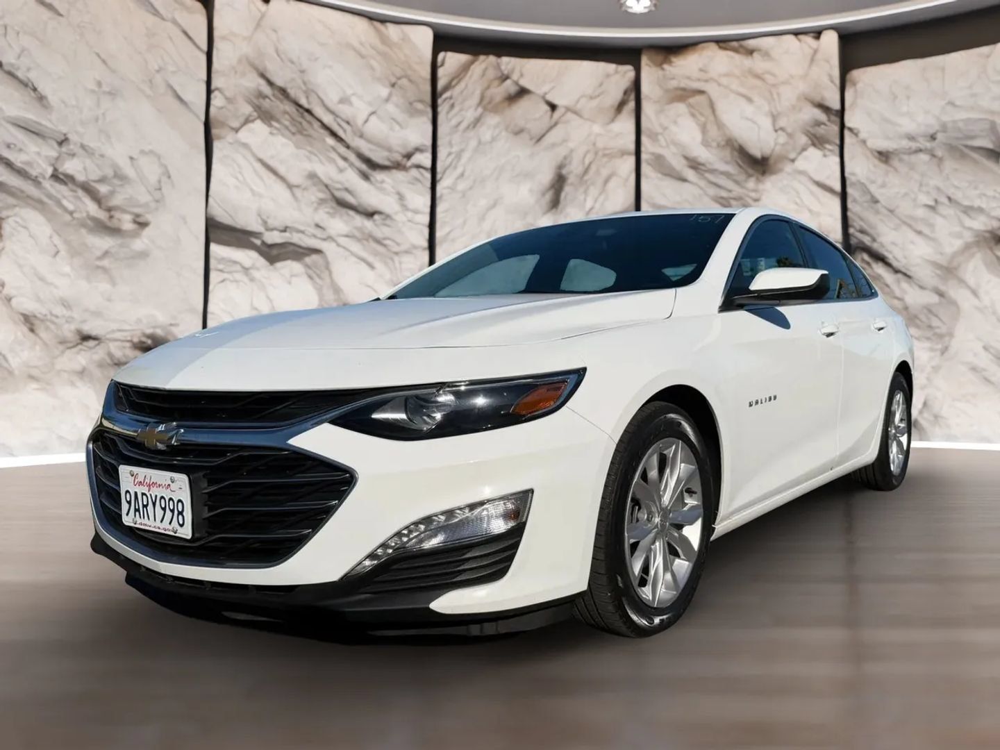 Used 2022 Chevrolet Malibu LT FWD image 2