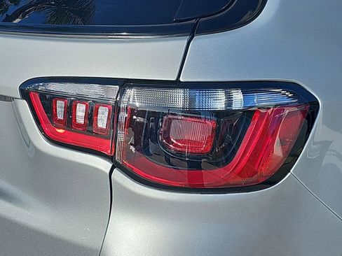 New 2026 Jeep Compass Latitude image 37