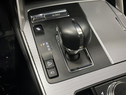 Used 2024 MAZDA CX-90 Plug-In Hybrid w/ Premium Plus AWD/4WD image 19