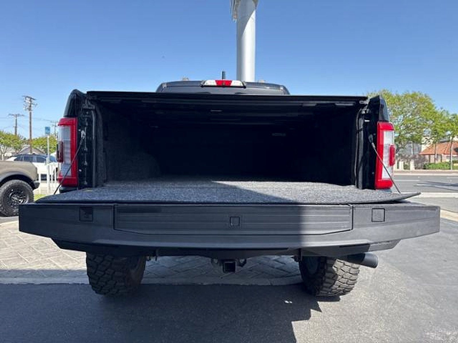 Used 2021 Ford F150 Platinum w/ Equipment Group 701A High AWD/4WD image 8