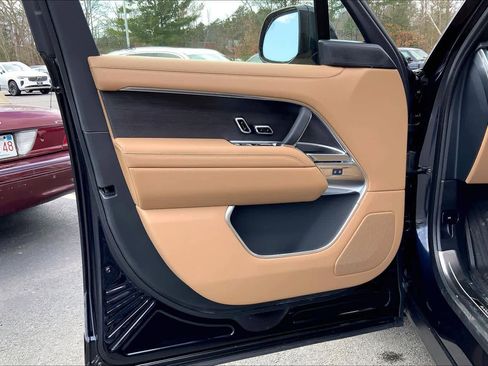 New 2026 Land Rover Range Rover SE AWD/4WD image 11