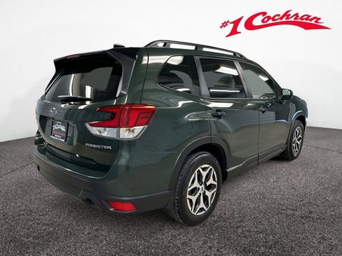 Used 2024 Subaru Forester Premium AWD/4WD image 27