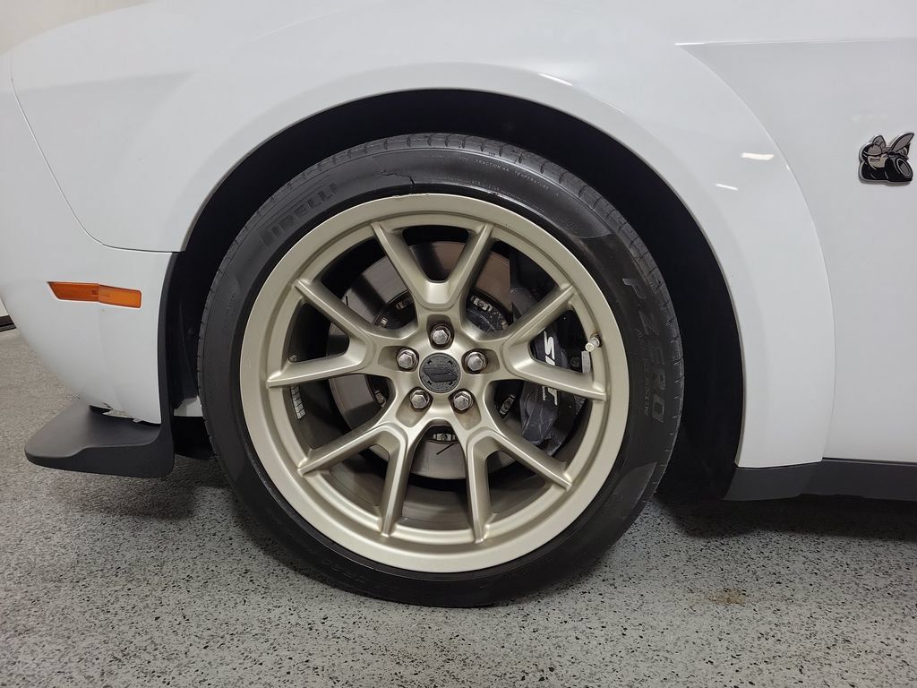 Used 2023 Dodge Challenger R/T Scat Pack RWD image 9