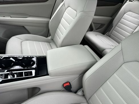 New 2026 Volkswagen Atlas SEL image 21