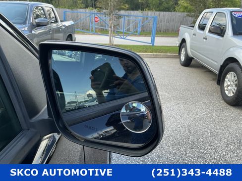 Used 2022 Chevrolet Colorado LT w/ Fleet Safety Package RWD image 10