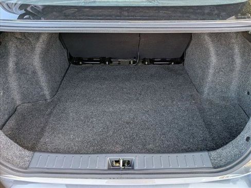 Used 2021 Nissan Versa S image 6