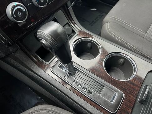 Used 2017 Chevrolet Traverse LT image 20