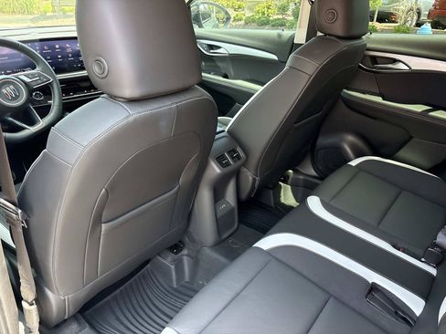 Used 2025 Buick Envision Sport Touring AWD/4WD image 29