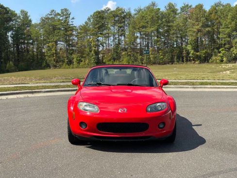 Used 2007 MAZDA MX-5 Miata Touring image 2