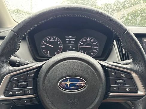 Used 2025 Subaru Outback Premium AWD/4WD image 18