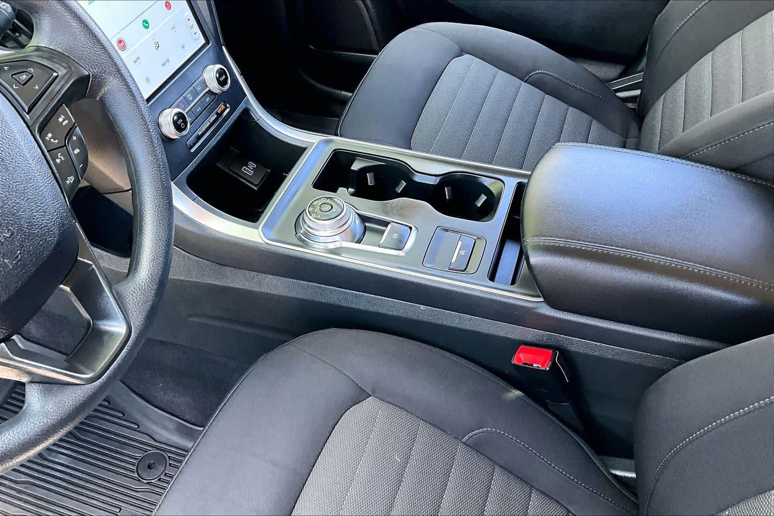 Used 2024 Ford Edge SE AWD/4WD image 16