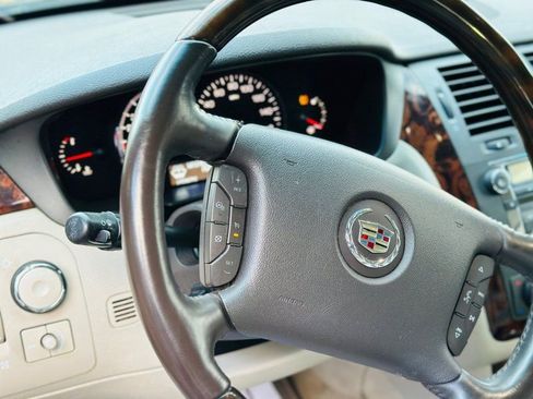 Used 2009 Cadillac DTS image 12