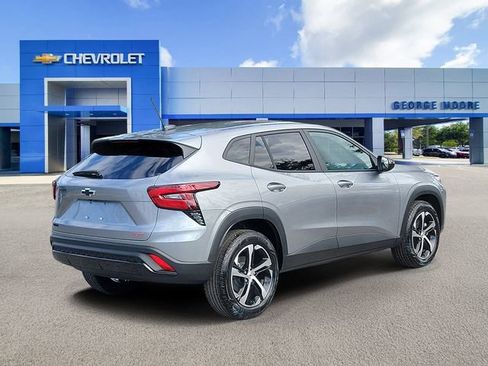 New 2026 Chevrolet Trax RS w/ Sunroof Package image 4