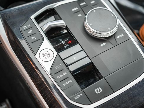 Used 2024 BMW M440i Coupe w/ Premium Package image 20