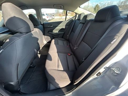 Used 2022 Nissan Altima 2.5 S image 14